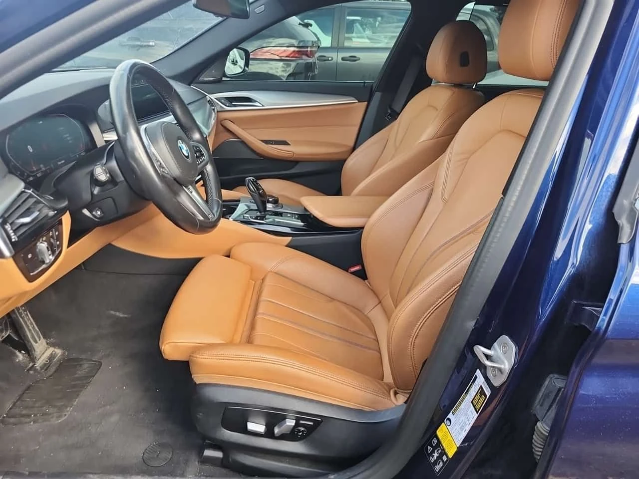 BMW 530 * 530I XDRIVE * CARFAX * БЕЗ ПЪРВОНАЧАЛНА ВНОСКА, снимка 5 - Автомобили и джипове - 54906930