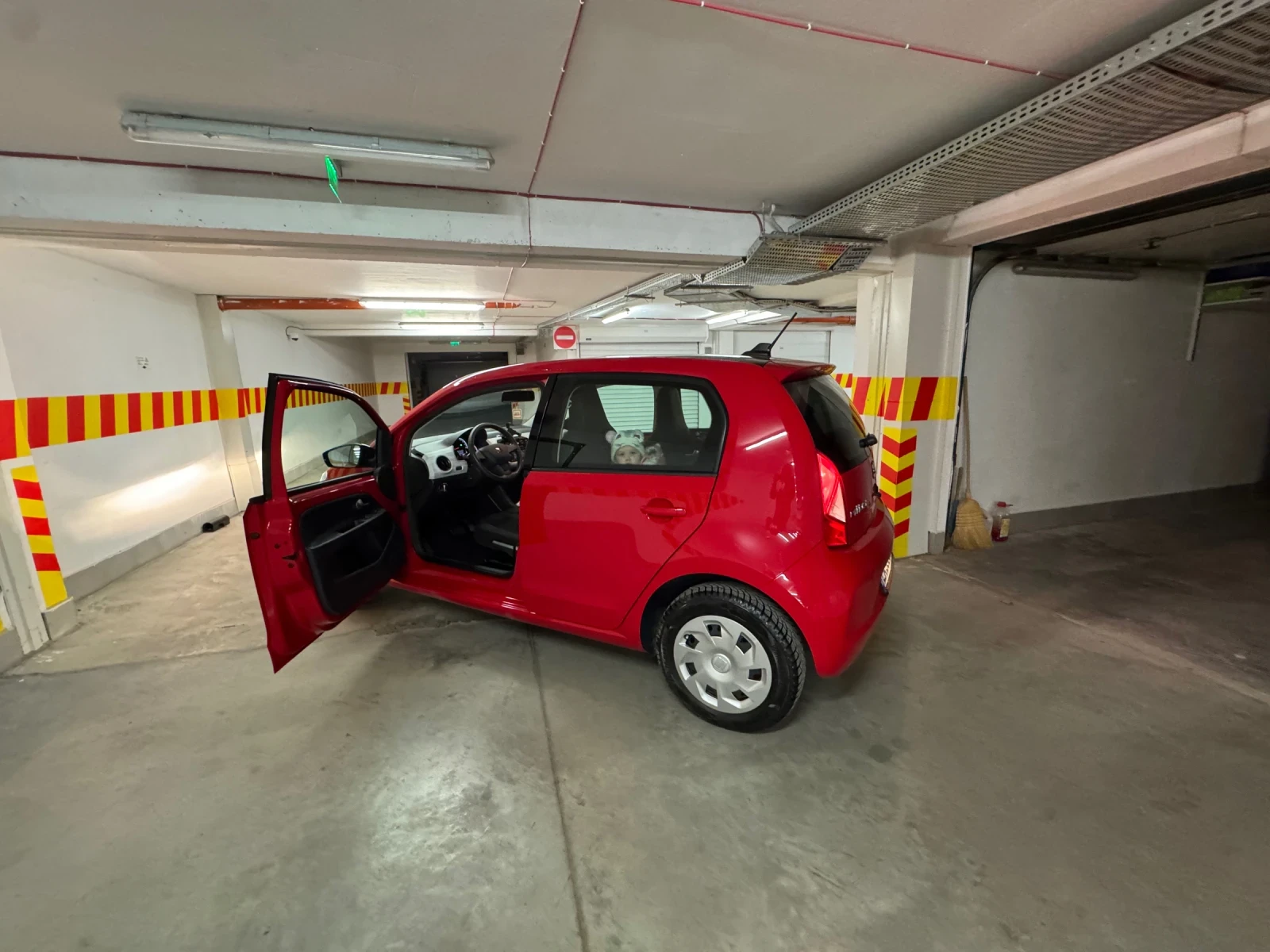 Seat Mii, снимка 4 - Автомобили и джипове - 55062174