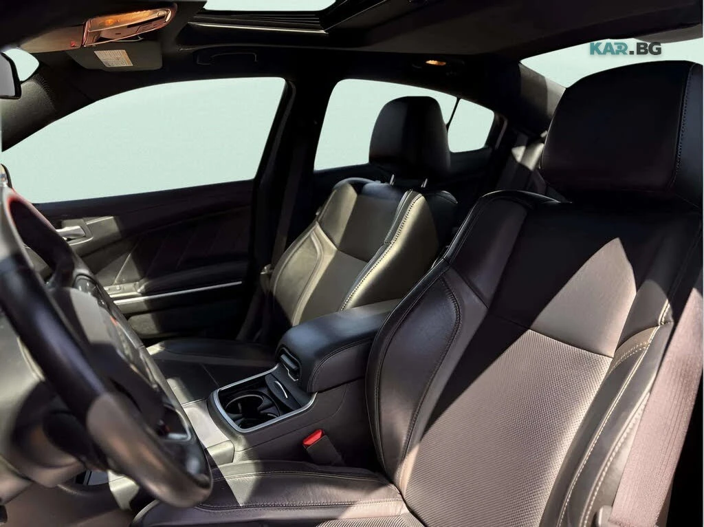 Dodge Charger * PANORAMA * AWD * Автокредит (Цена до България), снимка 14 - Автомобили и джипове - 55132706