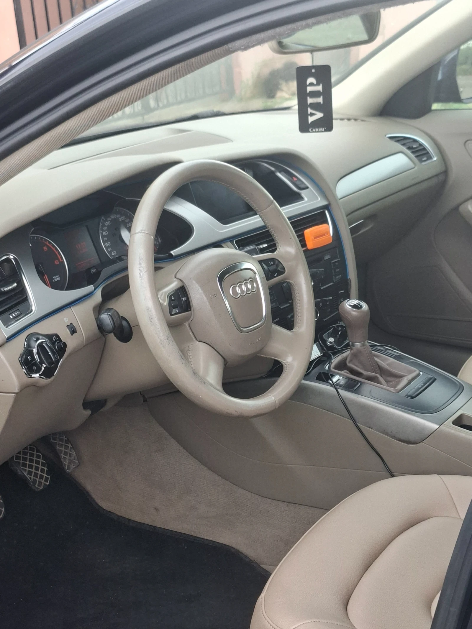 Audi A4 2.0 tdi , снимка 3 - Автомобили и джипове - 55137541