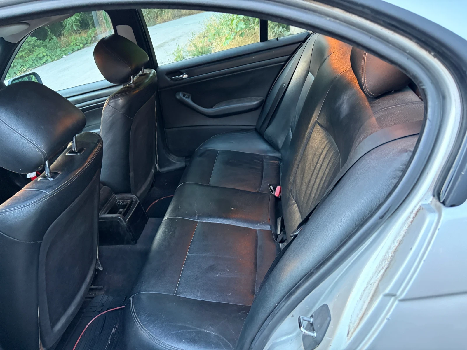 BMW 320, снимка 7 - Автомобили и джипове - 55335607