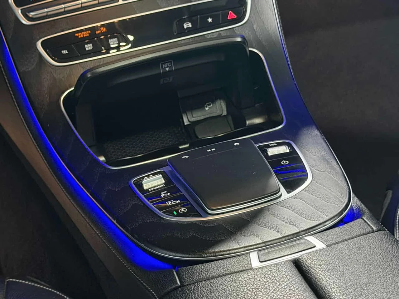Mercedes-Benz E 450 * CARFAX * ОПЦИЯ ЗА ФИНАНСИРАНЕ, снимка 14 - Автомобили и джипове - 55658640