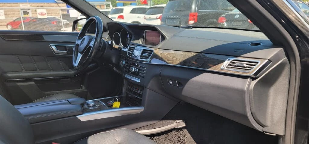 Mercedes-Benz E 350 4MATIC* АвтоКредит * (Цена до БГ), снимка 9 - Автомобили и джипове - 55659126