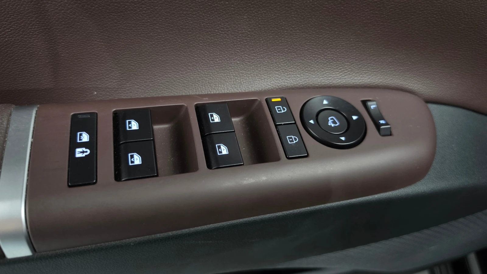Hyundai Grandeur �����* �������* �.�����* �����. �����* ������ | Mobile.bg � ����������� 12