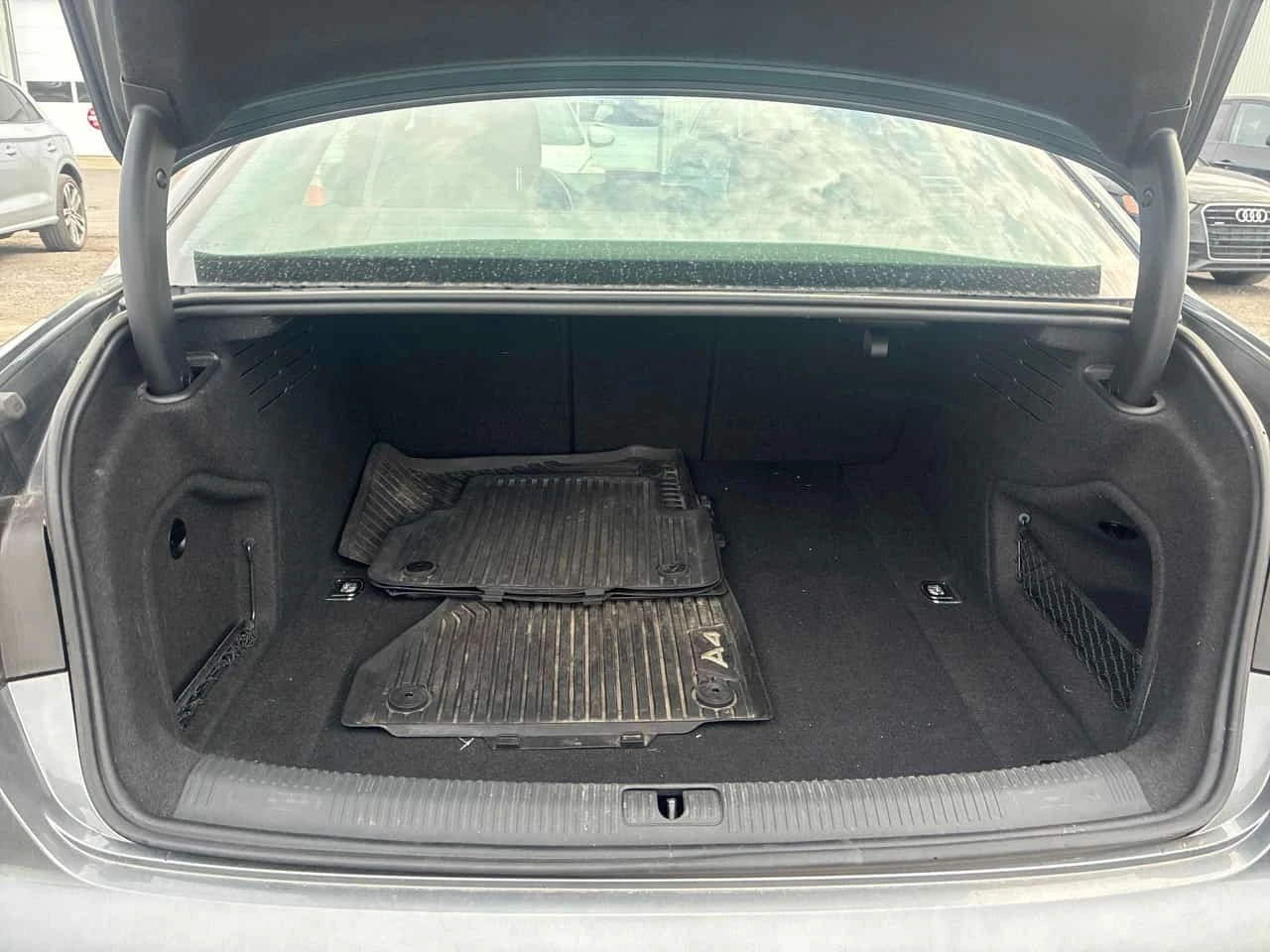 Audi A4 * Komfort * CARFAX * ���� �� �� | Mobile.bg � ����������� 14