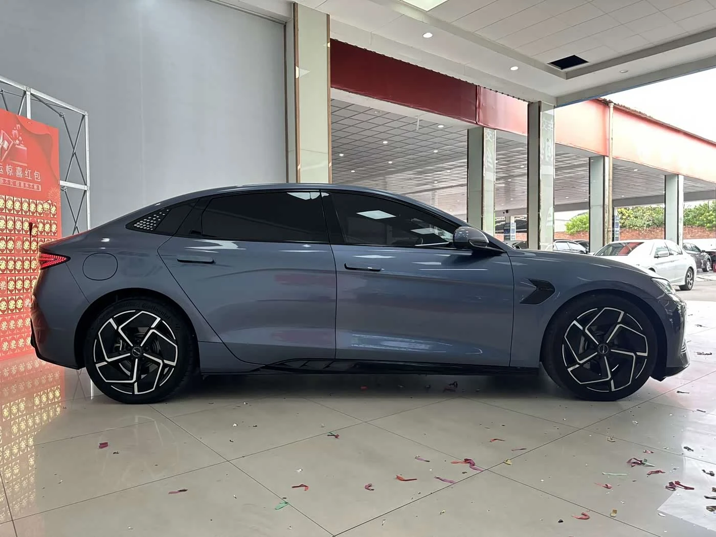 BYD Seal 650km AWD Performance, снимка 3 - Автомобили и джипове - 56655767