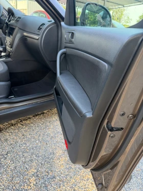 Skoda Yeti 2.0TDI, 4x4, Automat, Navi., снимка 6