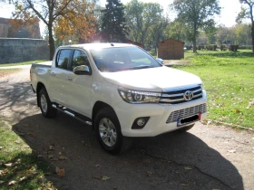 Toyota Hilux 2.4D4D, снимка 2