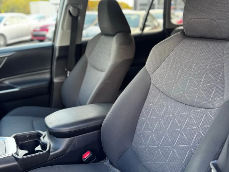 Toyota Rav4 2.5* Hybrid* LE* 4x4* , снимка 15 - Автомобили и джипове - 53155475