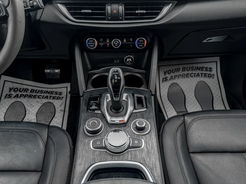 Alfa Romeo Stelvio * SPRINT* AWD* Автокредит(Цена до БГ), снимка 12 - Автомобили и джипове - 53289554