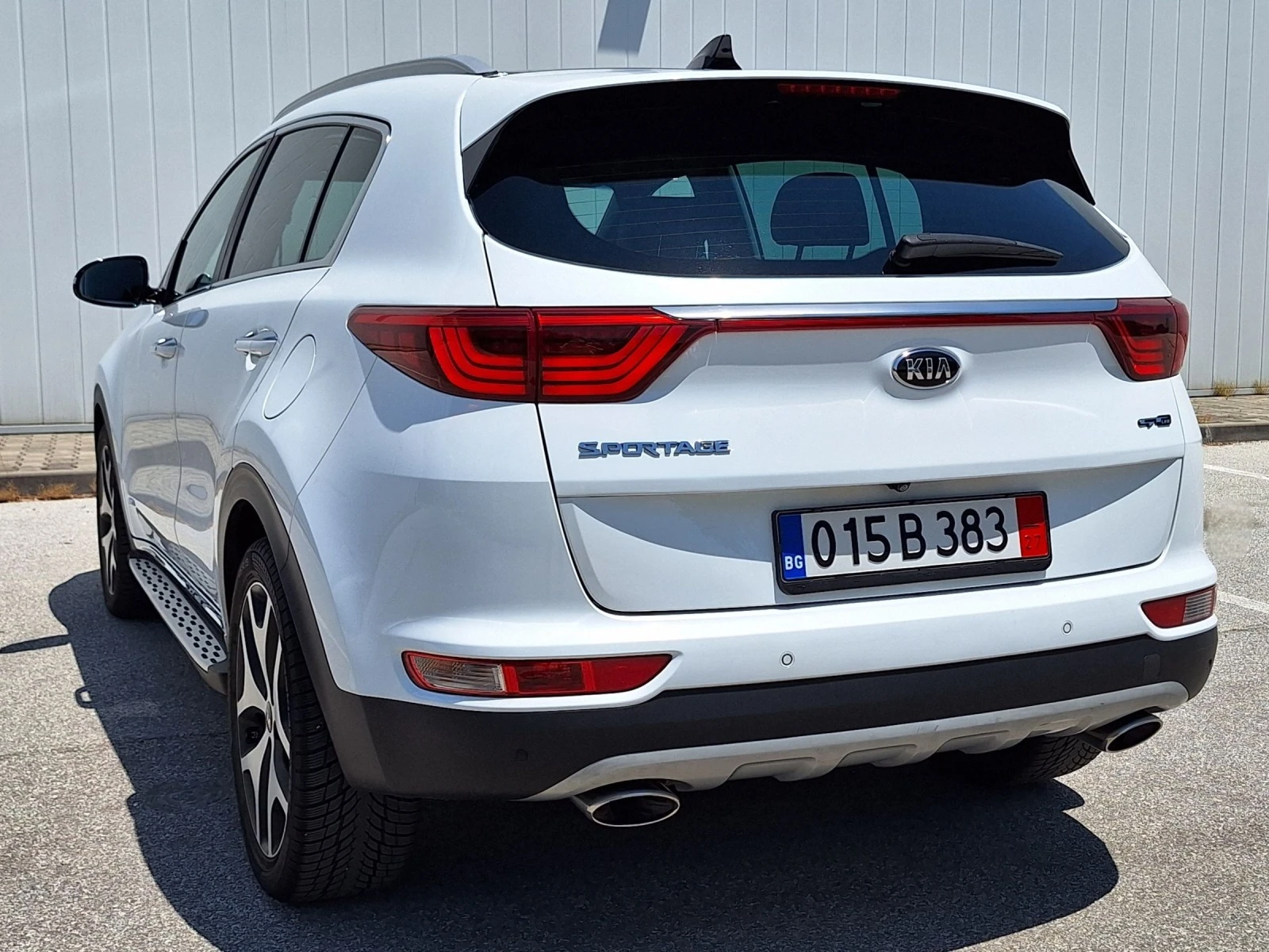 Kia Sportage  GT- Line 2.0CRDI 185кс 4x4 ПЪЛНА СЕРВИЗНА ИСТОРИЯ - изображение 5