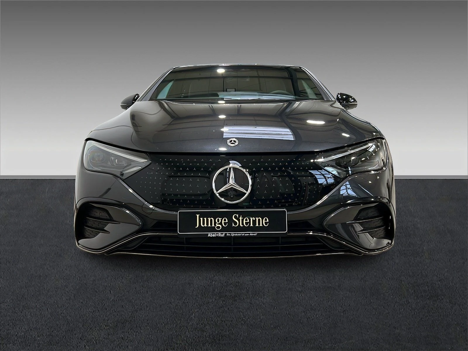 Mercedes-Benz EQE 350 AMG* 4MATIC* BURMESTER* PANO* 360*  - изображение 2