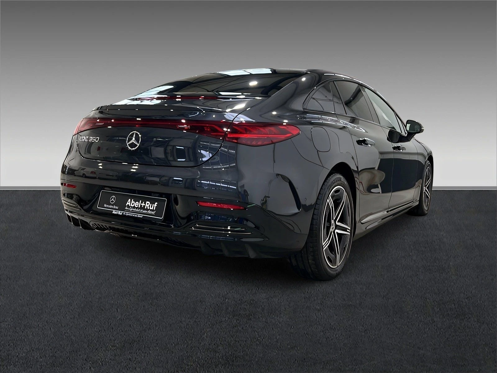 Mercedes-Benz EQE 350 AMG* 4MATIC* BURMESTER* PANO* 360*  - изображение 6