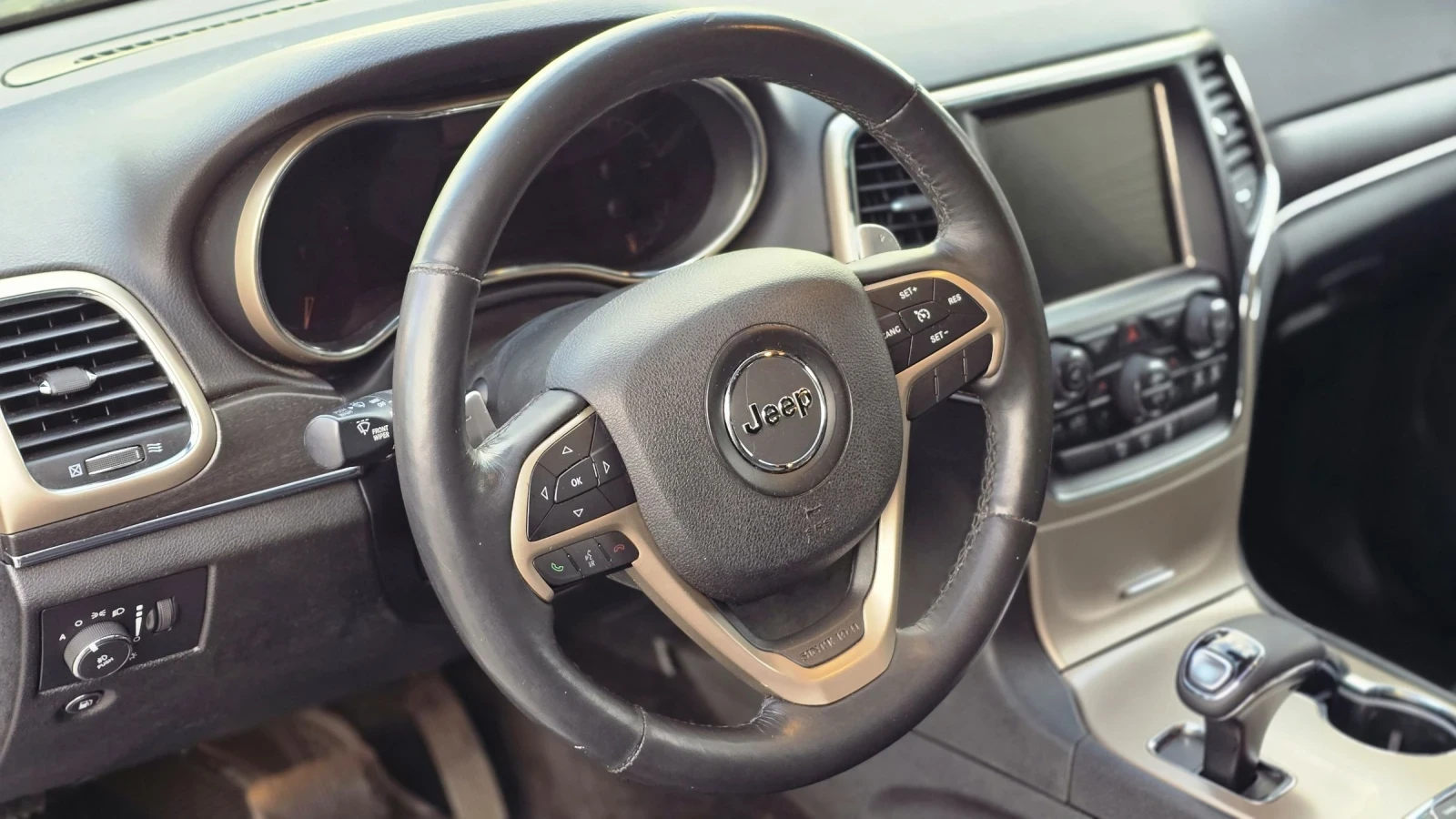 Jeep Grand cherokee 5.7, 4х4, ГАЗОВ ИНЖЕКЦИОН  - изображение 5