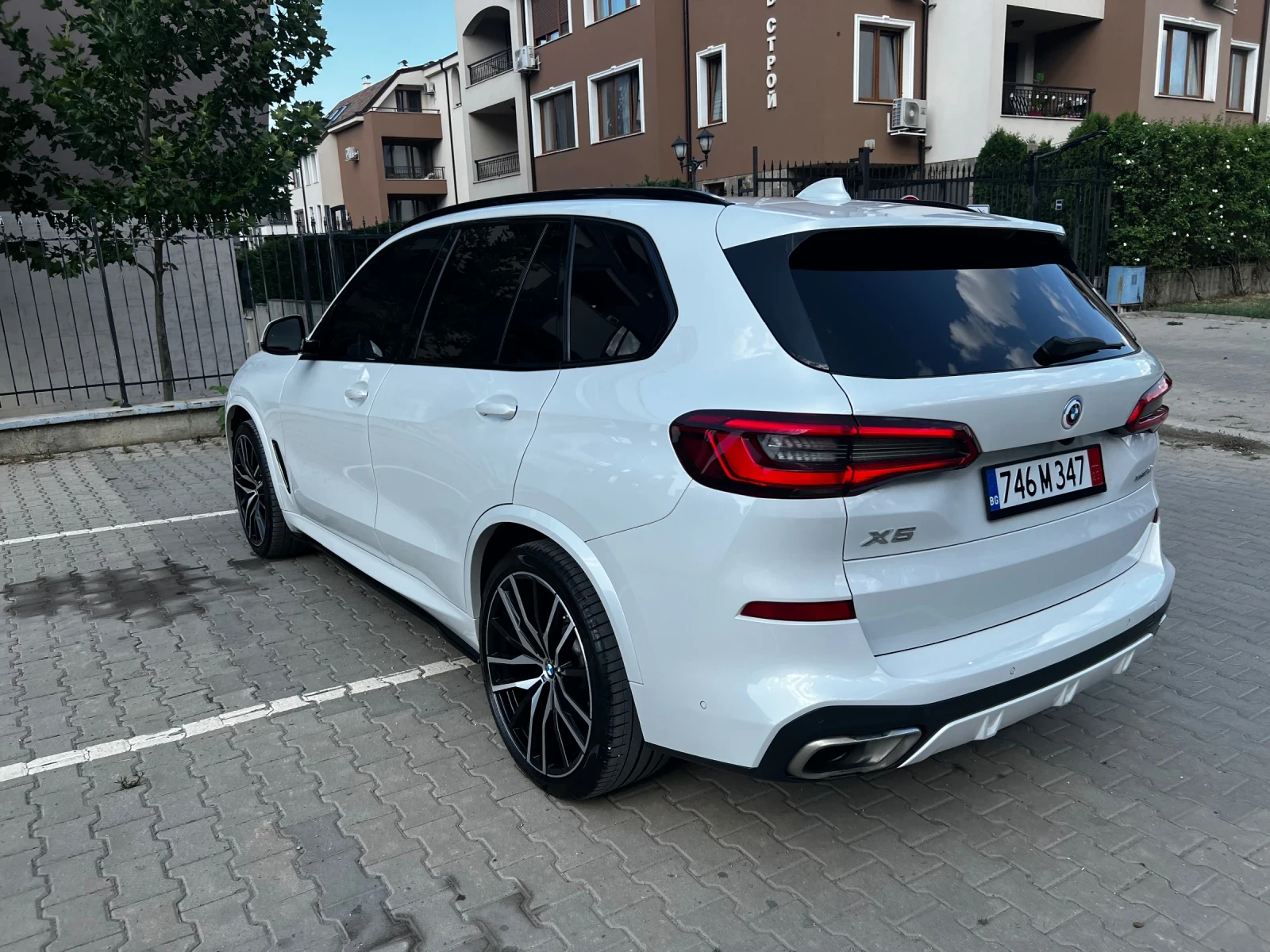BMW X5 40i M Package - изображение 4