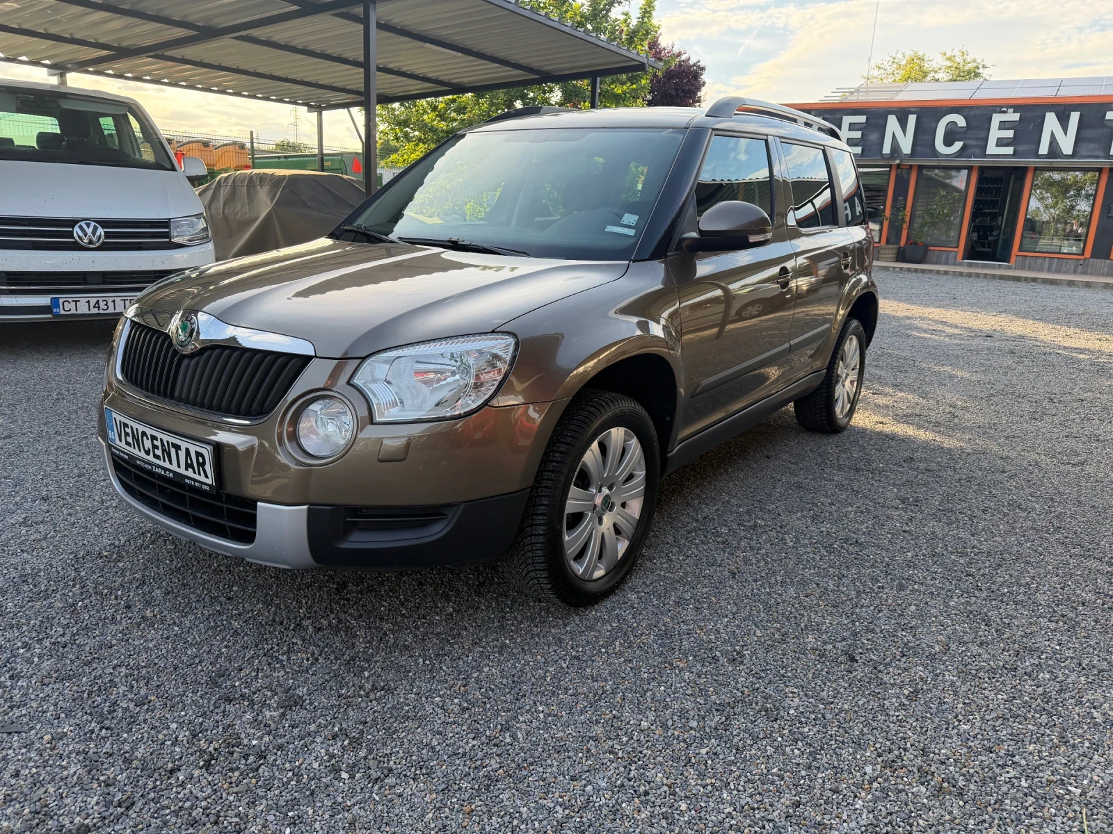 Skoda Yeti 2.0TDI, 4x4, Automat, Navi., снимка 3 - Автомобили и джипове - 54657662