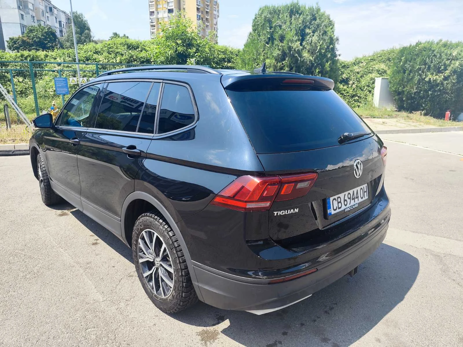 VW Tiguan, снимка 4 - Автомобили и джипове - 55169093