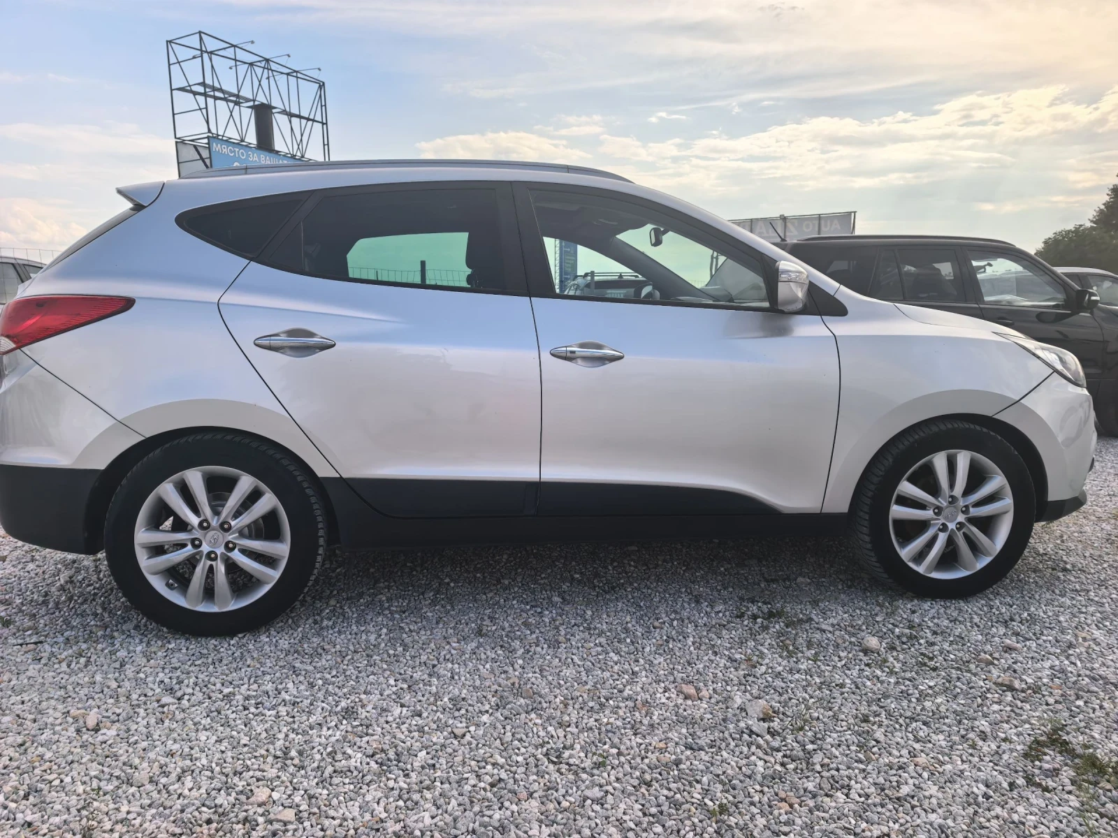 Hyundai IX35 2, 0 дизел 136 к. С 4 х4, снимка 2 - Автомобили и джипове - 55480353