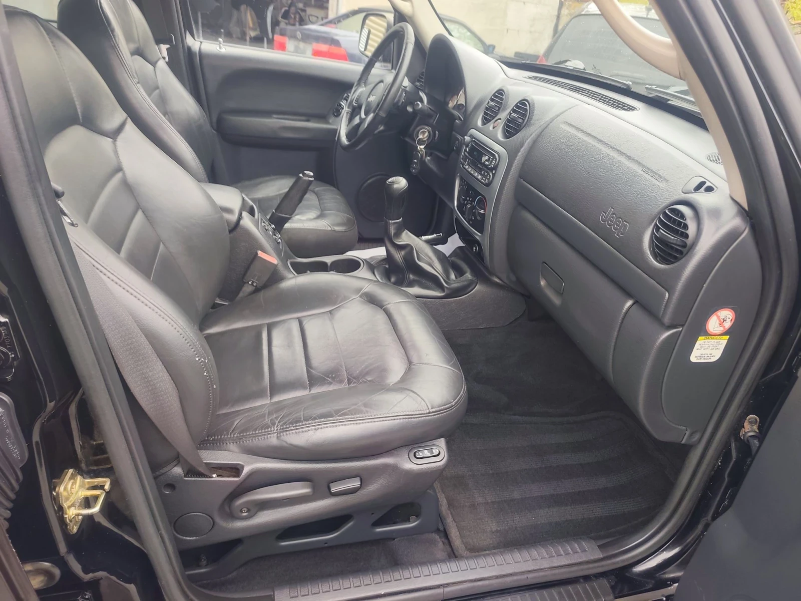 Jeep Cherokee 2, 5CRDI, снимка 9 - Автомобили и джипове - 56745222