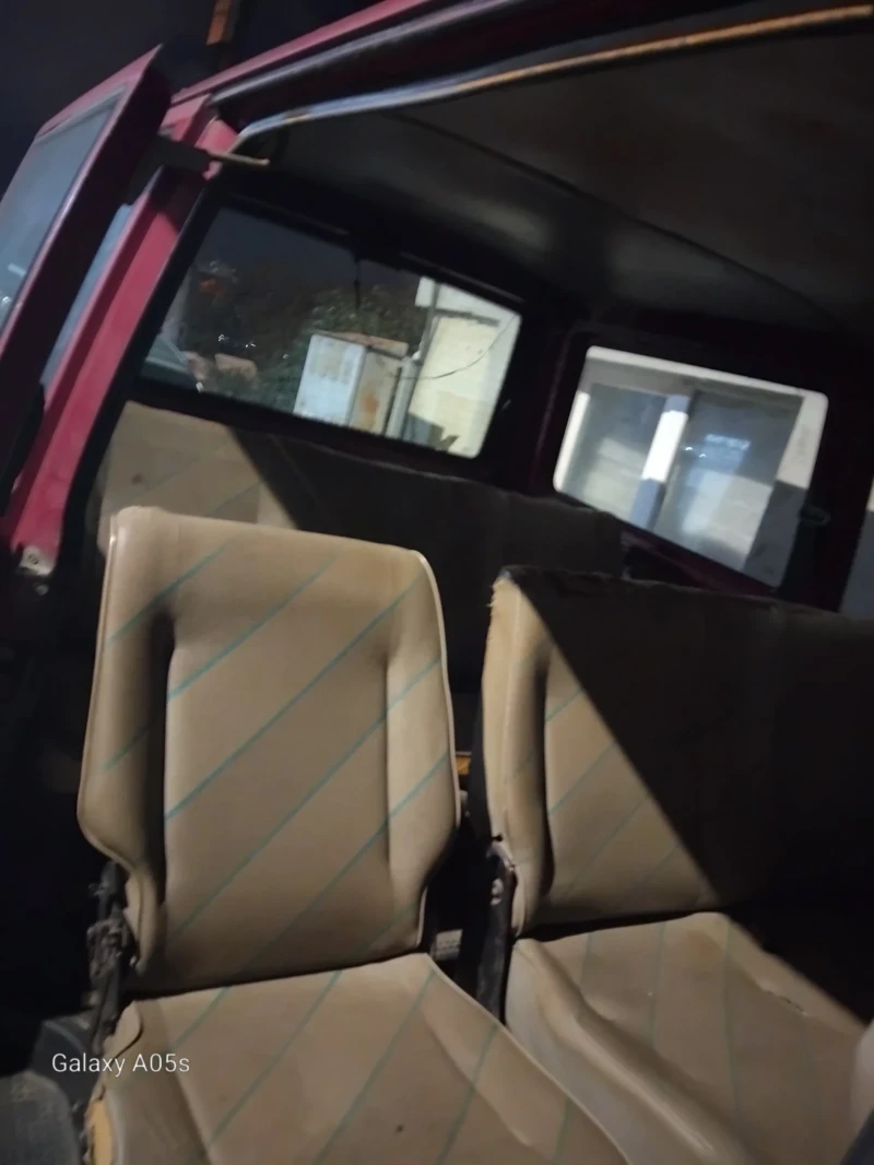 VW T4, снимка 3 - Бусове и автобуси - 52655779