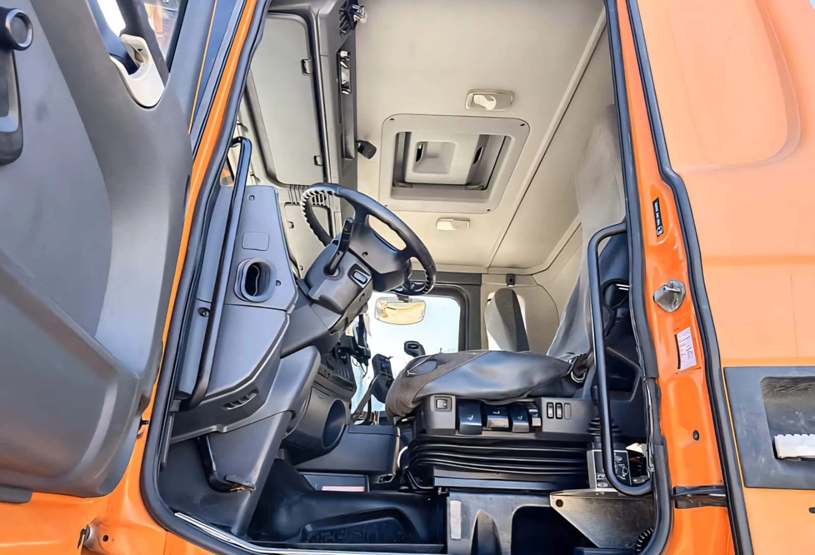 Scania R 380 4х4, Самосвал, Внос, ,  - изображение 6
