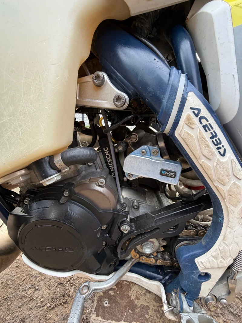 Husqvarna TE 300 TBI, снимка 8 - Мотоциклети и мототехника - 52876662