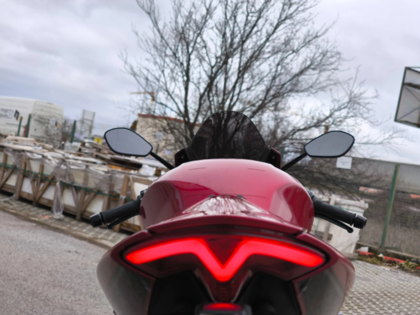 Triumph Speed Triple 1200 RR - изображение 8