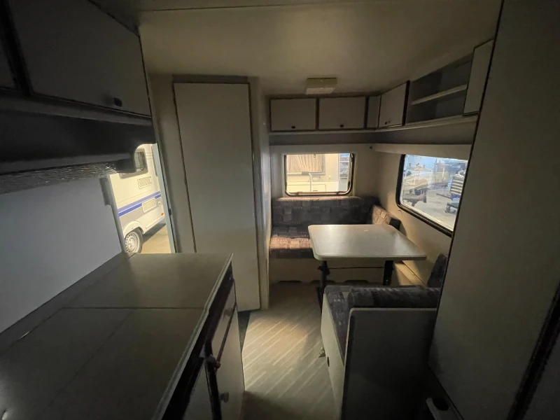 Каравана Knaus Sudwind 450, снимка 11 - Каравани и кемпери - 52914175