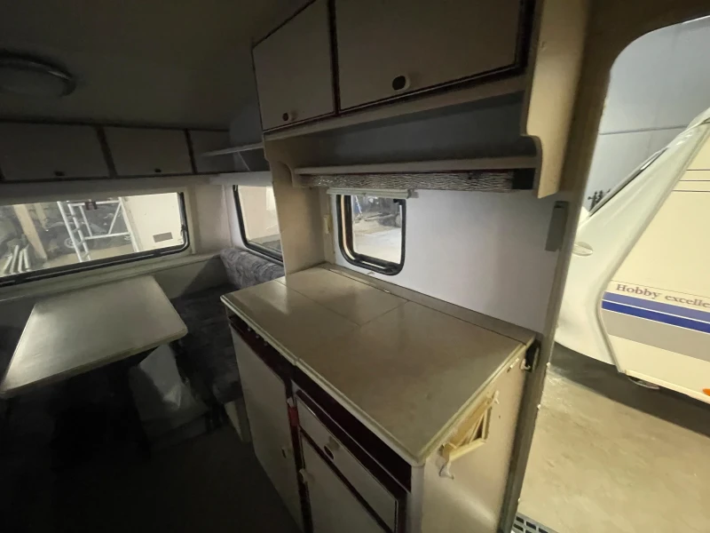 Каравана Knaus Sudwind 450, снимка 12 - Каравани и кемпери - 52914175