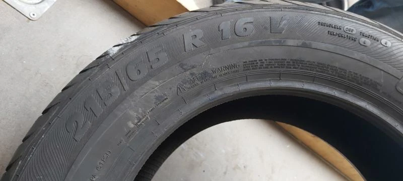 Гуми Летни 215/65R16, снимка 4 - Гуми и джанти - 33053851