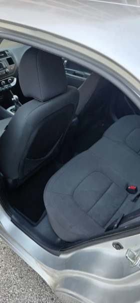 Kia Rio 1.4 автомат Швейцария , снимка 9