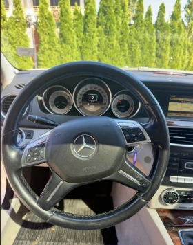 Mercedes-Benz C 200, снимка 11
