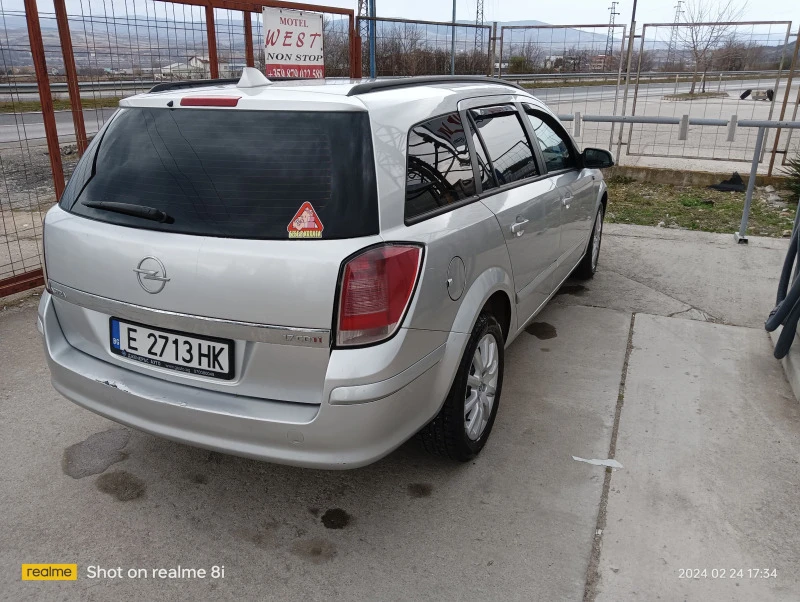 Opel Astra 1.7cdti, снимка 11 - Автомобили и джипове - 48266708