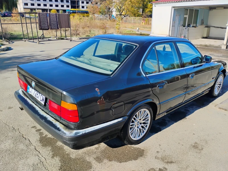 BMW 520, снимка 14 - Автомобили и джипове - 47862751