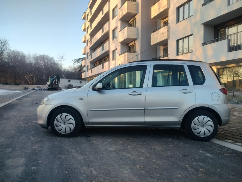 Mazda 2 1.4 Автоматик , снимка 2 - Автомобили и джипове - 49212424