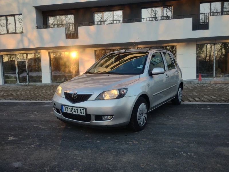 Mazda 2 1.4 Автоматик , снимка 1 - Автомобили и джипове - 49212424