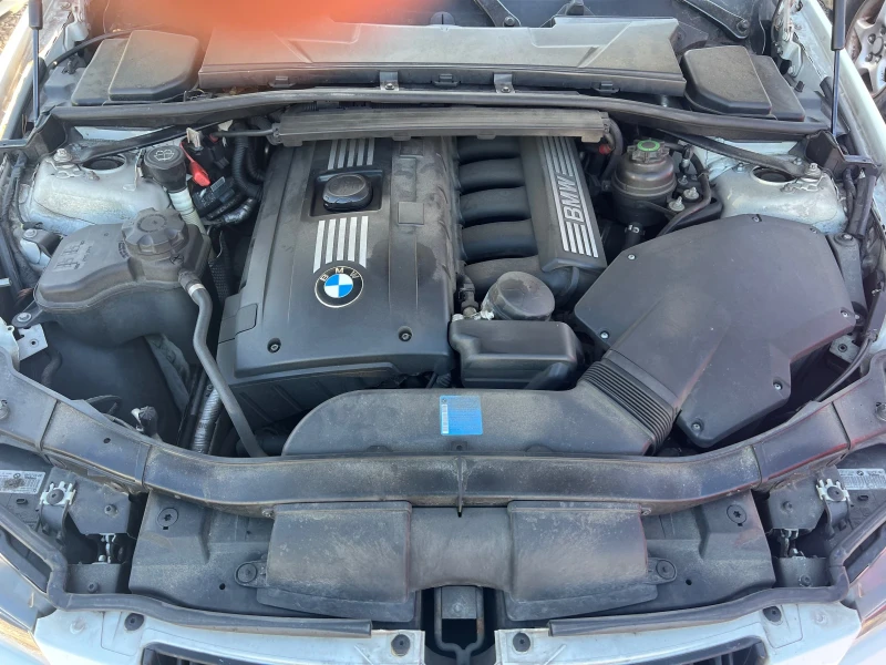 BMW 325 xDRIVE, снимка 13 - Автомобили и джипове - 51623852