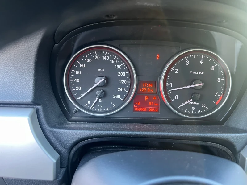 BMW 325 xDRIVE, снимка 9 - Автомобили и джипове - 51623852