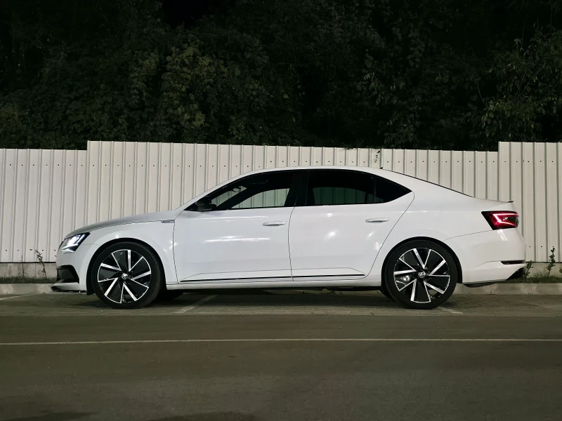 Skoda Superb SPORTLINE 4x4 190HP VIRTUAL, снимка 5 - Автомобили и джипове - 51705681