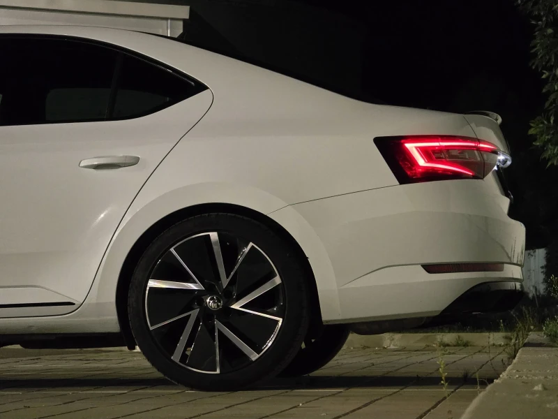 Skoda Superb SPORTLINE 4x4 190HP VIRTUAL, снимка 6 - Автомобили и джипове - 51705681