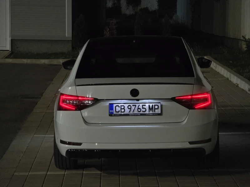 Skoda Superb SPORTLINE 4x4 190HP VIRTUAL, снимка 8 - Автомобили и джипове - 51705681