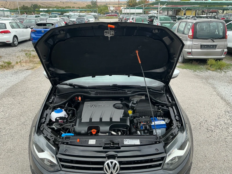 VW Polo 1.6 TDI CROSS, снимка 9 - Автомобили и джипове - 51850412