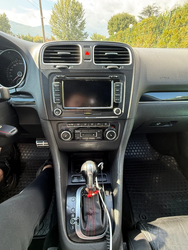 VW Golf, снимка 9 - Автомобили и джипове - 52495943