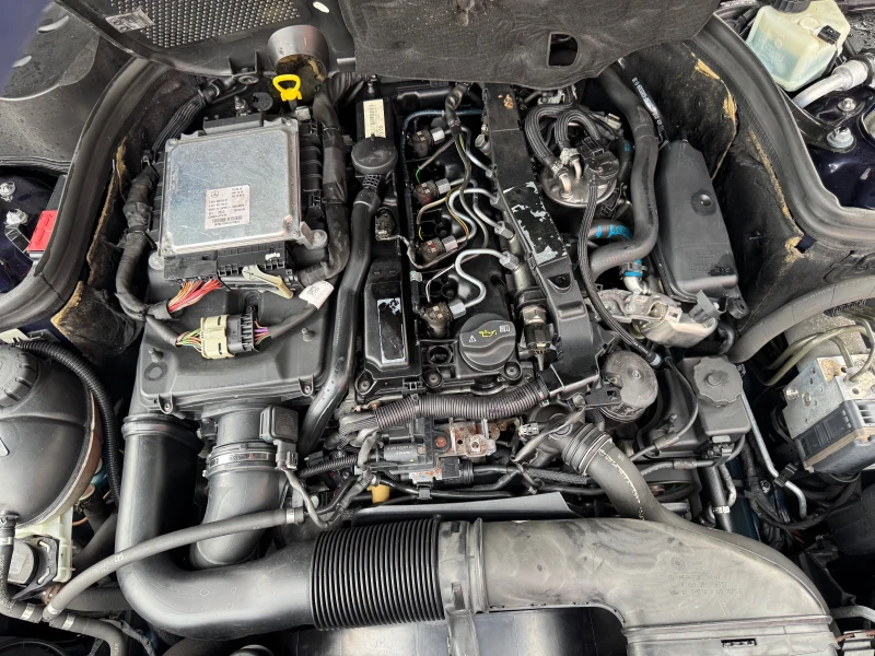 Mercedes-Benz E 250, снимка 12 - Автомобили и джипове - 52865574