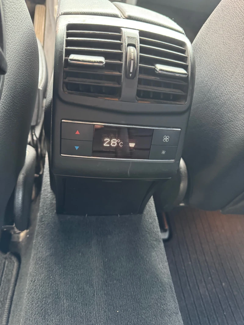 Mercedes-Benz E 250, снимка 8 - Автомобили и джипове - 52865574