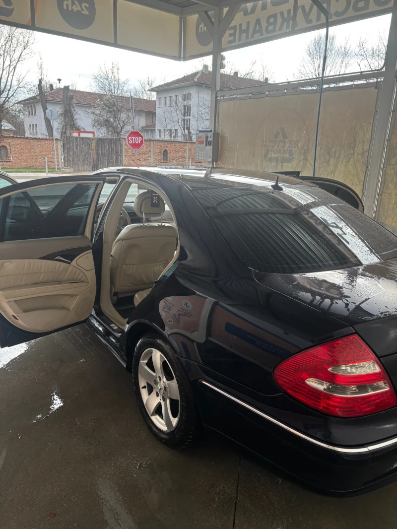 Mercedes-Benz E 320, снимка 3 - Автомобили и джипове - 52935830