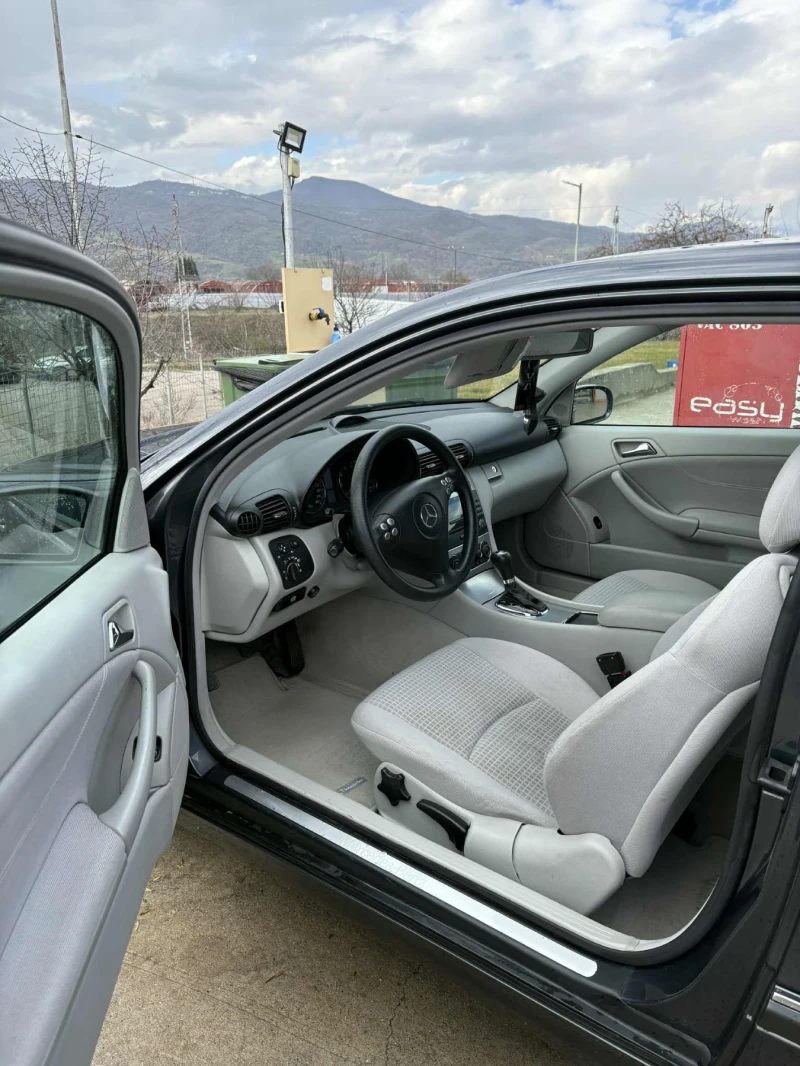 Mercedes-Benz C 180 Спорт купе, снимка 6 - Автомобили и джипове - 53293568