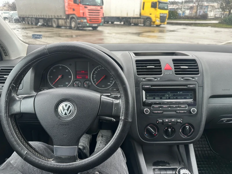 VW Golf 1.9 TDI 90 коня  Климатик  Нов Внос, снимка 12 - Автомобили и джипове - 53305924