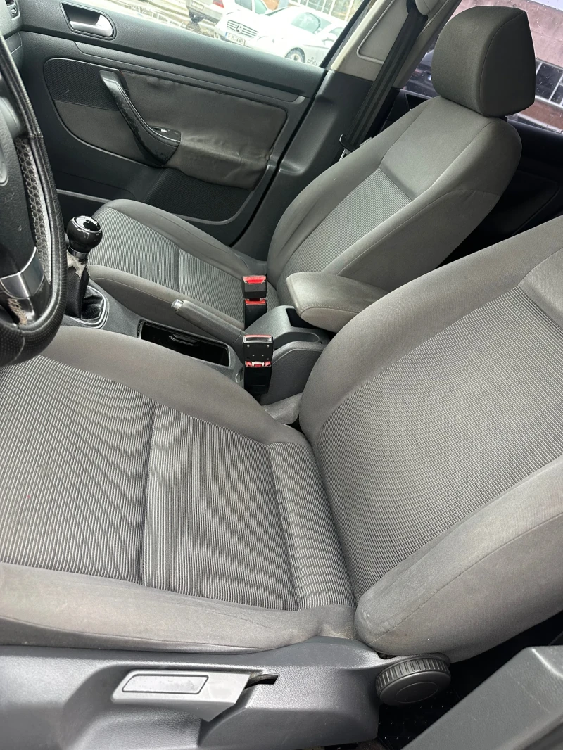 VW Golf 1.9 TDI 90 коня  Климатик  Нов Внос, снимка 10 - Автомобили и джипове - 53305924