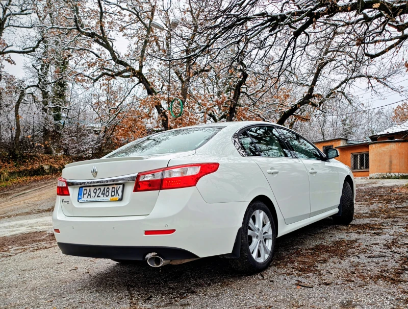 Renault Latitude, снимка 6 - Автомобили и джипове - 53560228